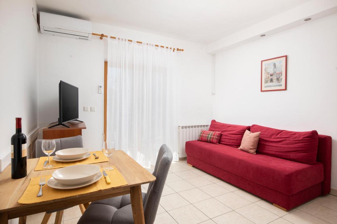 Sunny Apartment Valbandon Fazana Exterior photo
