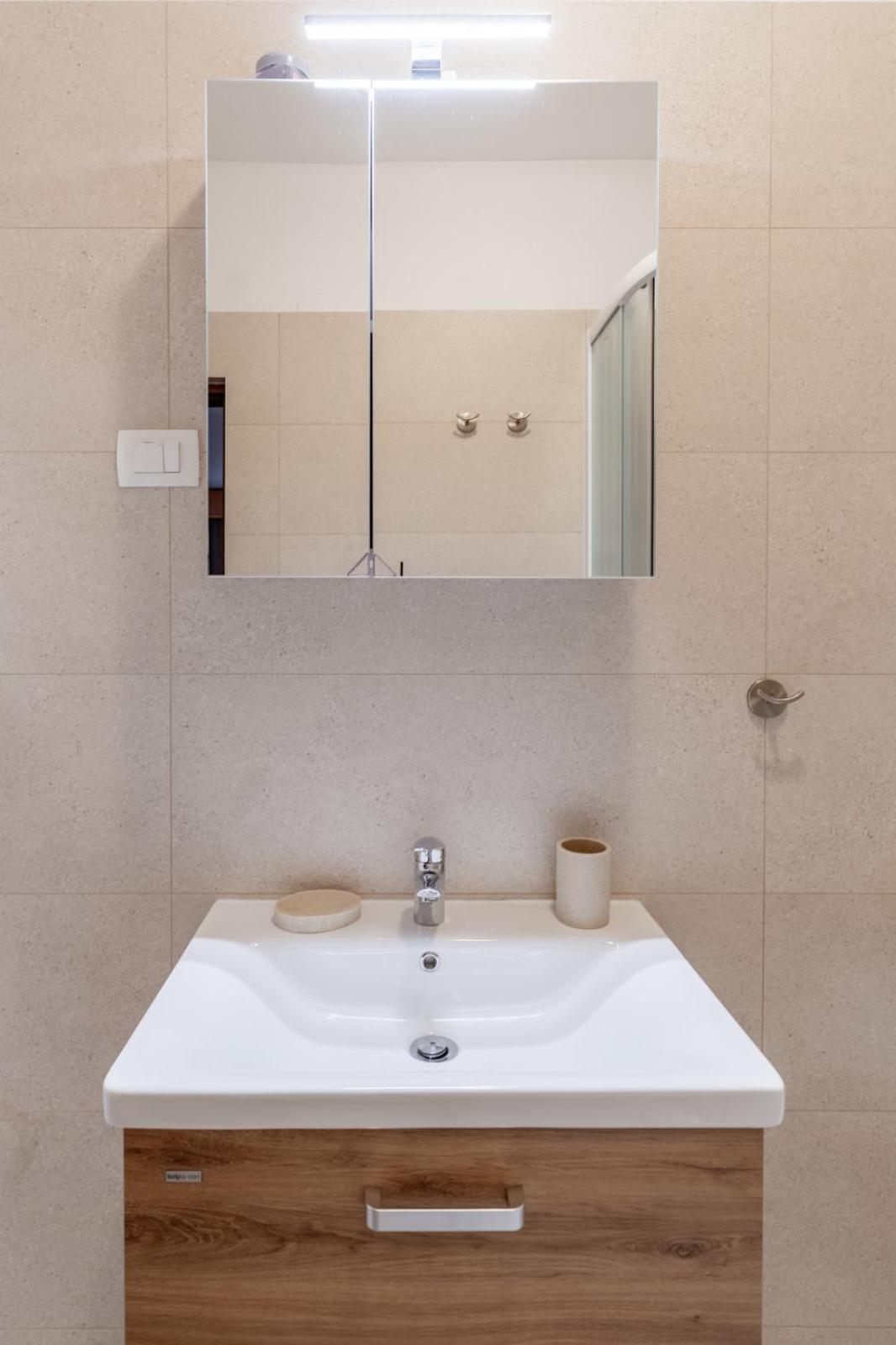 Sunny Apartment Valbandon Fazana Room photo