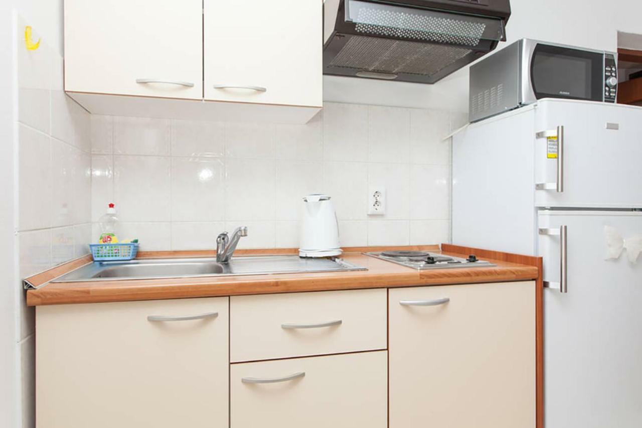 Sunny Apartment Valbandon Fazana Exterior photo